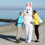 Am Strand wurde der erste Osterhase gesichtet