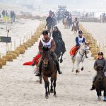 Strandderby kleine und grosse Reiter