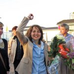Riesenjubel für die Bürger-Bürgermeisterin: Hatice Kara in Niendorf