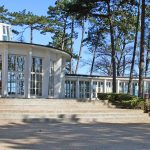 Denkmal mit Tradition: Die Timmendorfer Trinkkurhalle erinnert an die Zeit, als Timmendorfer Strand zum ersten Mal als Ostseebad erwähnt wurde. Das war 1951. Heute steht sie unter Denkmalschutz.