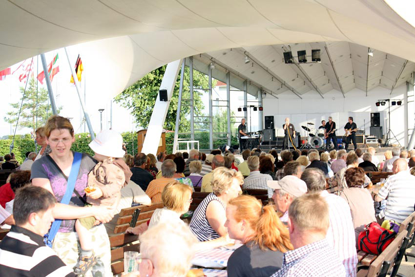 Am Samstag, den 14.07 2012 ist es wieder soweit, die legendären Koasters kommen nach Travemünde.