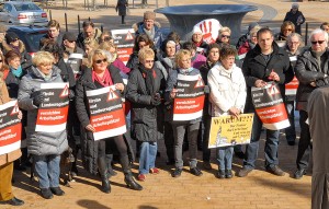 Rund 100 Geschäftsleute aus der Region protestierten gegen die eingeschränkte Sonntagsöffnung