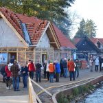 Die neuen Gebäude stehen, die alte Kate wird noch saniert: Erster Blick auf den Fischereihof