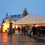 Glühwein, Klönschnack, Weihnachtslieder: der Weihnachtsmarkt ist Treffpunkt für alle