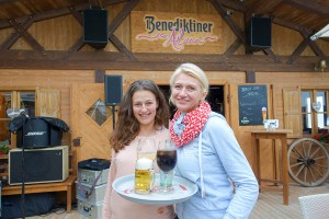 Letzte Tage in der Beach Alm: Johanna Freda (re) und Nadja Fischer