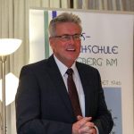 Bürgermeister Volker Owerien begrüßte die Klingberger Kulturgemeinde