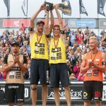 Siegerehrung Dollinger / Wickler; Erdmann / Matysik; Holler / Schroeder Timmendorfer Strand; Deutsche Smart Beachvolleyball Meisterschaften 2015 (Foto: Joern Pollex/HOCH ZWEI)