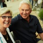 Schwiegerletern bei der Party: Joyce und John Carlsen (Eltern Dana Schweiger) ©barefoot Hotel Bob Leinders