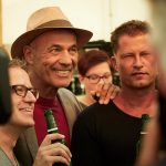 Hotelbetreiber Mirko Stemmler, Heiner Lauterbach und Til Schweiger © barefoot Hotel Bob-Leinders