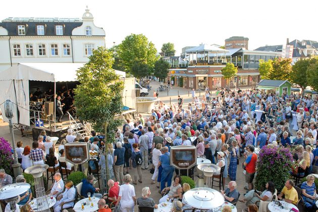 Das New Orange Swing Orchestra Tokyo, die Big Band des OGT und Nils Landgren eröffnen die Jazztage am 22.6. auf dem Timmendorfer Platz