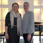 Bürgermeisterin Hatice Kara (li) und Bürgervorsteherin Anja Evers begrüßten die Timmendorfer/innen mit einer herzlichen Rede © Susanne Dittmann