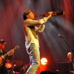 Satter Sound am Strand: Konzert mit Ulf Wakenius, Gitarre, Bill Evans, Saxophon, Wolfgang Haffner, Schlagzeug, Lars Danielsson, Bass © Susanne Dittmann