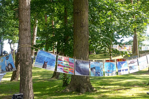 Auch in kleineren Varianten schmücken die Bilder das Parkgelände