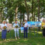 Alle Preisträger vor ihren Werken: Viel Beifall für Kreativität und künstlerische Perfektion