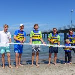 Feierlicher Moment.. und.. Schnitt! Premiere für den WaterSports Park an der Seebrücke