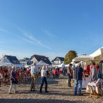 Große Auswahl, viele Ideen - und alles handgemacht: rund 60 Aussteller zeigen ihre Produkte im Niendorfer Hafen - bis Sonntagabend, 14. Oktober