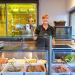 Aal, Schillerlocke, Lachs und viele andere leckere Räucherfische gibt’s auch zum Mitnehmen