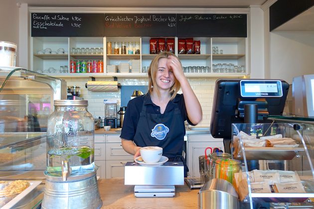 Das kleine Eis-Café lockt schon seit Juni Kenner und Genießer auf „Hemmy’s Seehof“