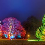 Zauberhafte Beleuchtung im Schlosspark: Das Eutiner Schloss ist Mittelpunkt festlicher Momente und winterlichen Aktionen © Wirtschaftsvereinigung Eutin