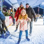 Riesenspaß für Kufenflitzer: die Hafenheimat on Ice lädt in Neustadt zu viel Spaß und Unterhaltung ein. © OHT Oliver Franke