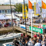 Großer Andrang herrschte bei der Eröffnungsfeier am Steg der „Lisa von Lübeck“ © segel-bilder.de