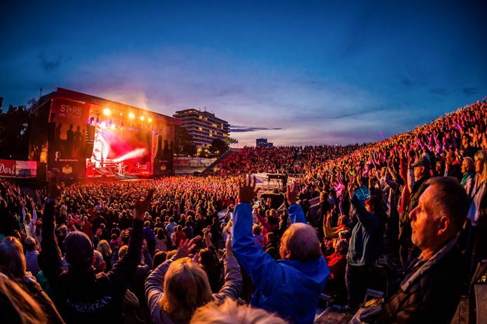 Superstimmung bei Stars am Strand: 15.000 Fans kamen und jubelten © TSNT