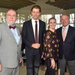 Prominenter Besuch: Kreispräsident Harald Werner (links) und Klaus Puschaddl, 1. stellvertretender Stadtpräsident von Lübeck (rechts) mit Bürgervorsteherin Anja Evers und Bürgermeister Robert Wagner © Susanne Dittmann