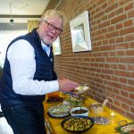 Wer erst einmal die Wartschlange überwunden hat, der darf probieren und genießen. Das Neujahrsbrunch-Buffet ist jedes Jahr der Hit.