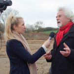 Pönitz TV war auch wieder dabei - hier beim Interview mit Dorfvorsteher Reinhard Stapf