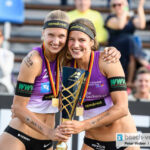 Verdienter Sieg für ein Super-Team: Sandra Ittlinger und Chantal Laboureur mit dem begehrten Gold-Pokal der Beachvolleyball-DM