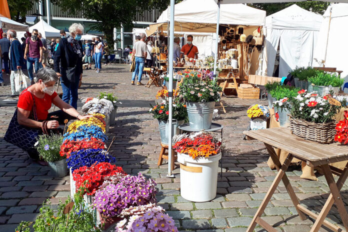 Mit Abstand der schönste Spätsommer-Markt: "Handgemacht" auf dem Lübecker Marktplatz