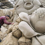 Fantastische Kunst aus Sand präsentierte die Sand World in Travemünde.