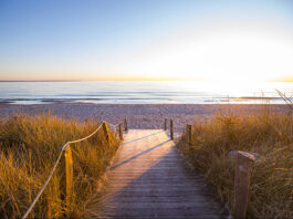 Silvester an der Lübecker Bucht - Jahreswechsel mit Party, Menü oder Theater
