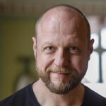 Steffen Kubach liest am 10. September aus den „Kalendergeschichten“, musikalisch begleitet von Olaf Silberbach